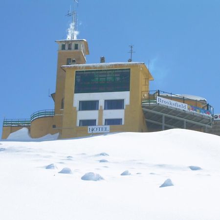 Tana Della Volpe Hotel Sestriere Exterior photo