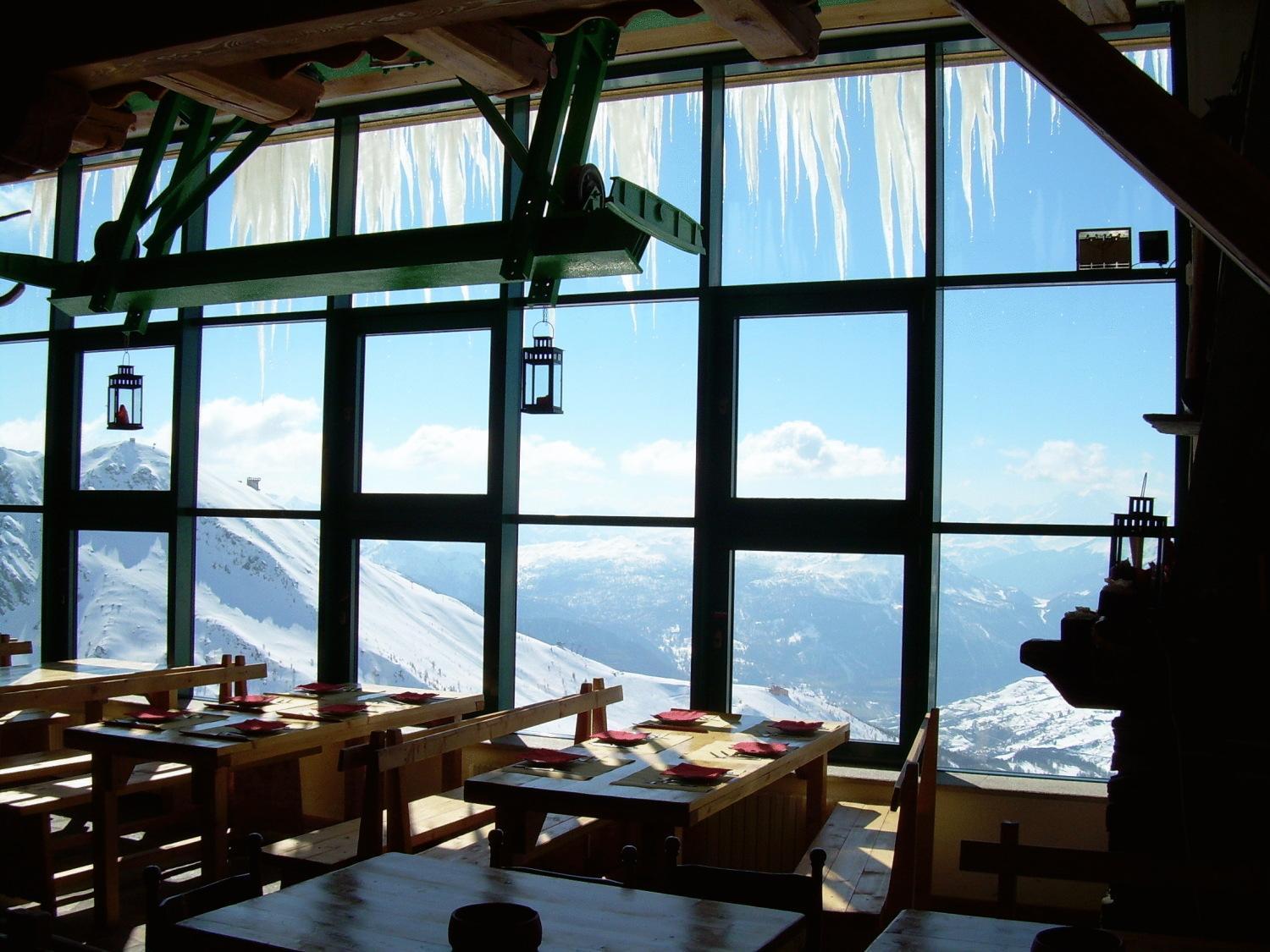 Tana Della Volpe Hotel Sestriere Exterior photo